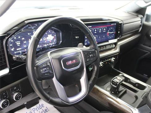 Used 2024 GMC Sierra 1500 Elevation w/ LPO, Elevation Black Package image 18