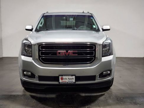 Used 2015 GMC Yukon XL SLT image 3