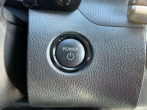 Used 2025 Toyota Camry LE image 27