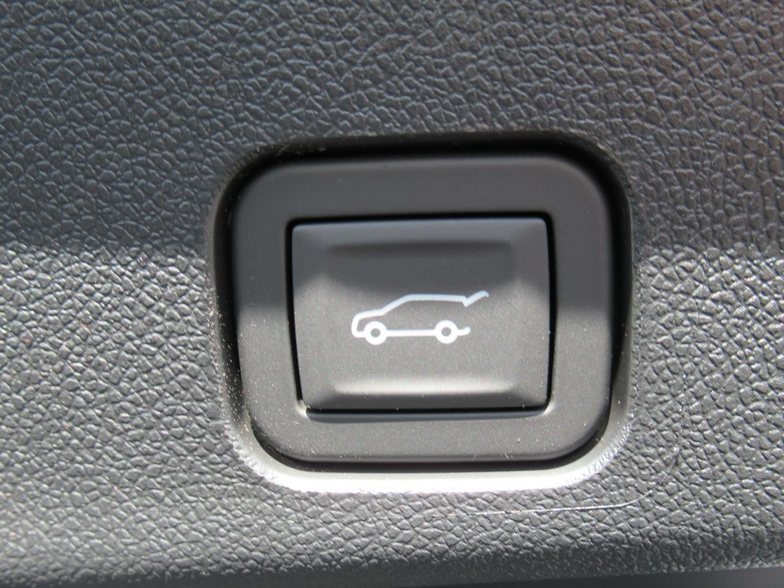 New 2027 Chevrolet Traverse RS FWD image 36