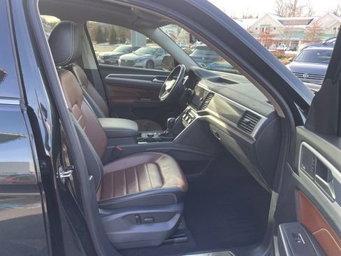 Certified 2021 Volkswagen Atlas SEL Premium image 13