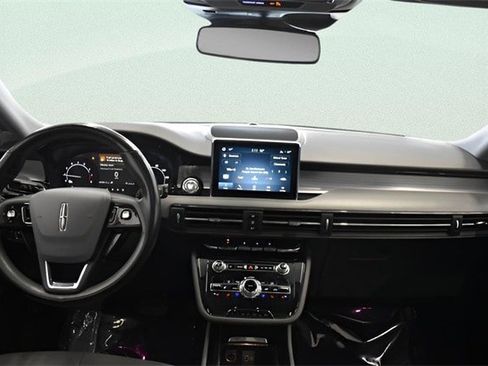 Used 2022 Lincoln Corsair AWD w/ Premium Package image 5