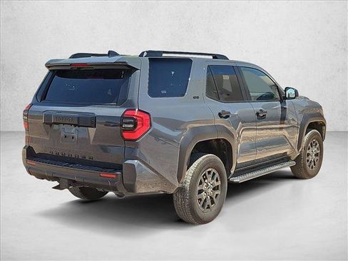 Used 2025 Toyota 4Runner SR5 AWD/4WD image 5