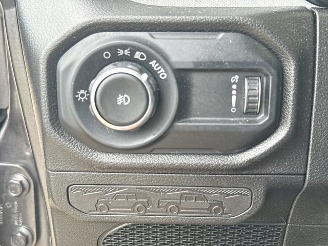 Used 2024 Jeep Wrangler Sport AWD/4WD image 19