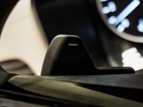 Used 2021 Nissan Rogue SV image 18