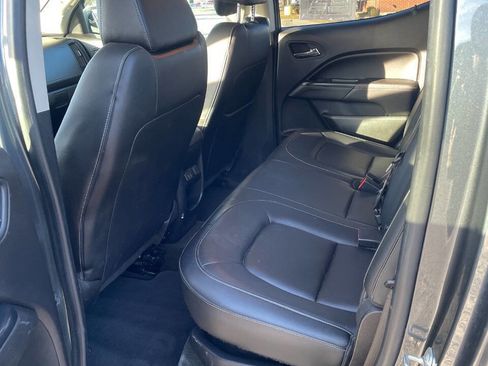 Used 2017 GMC Canyon SLT image 11