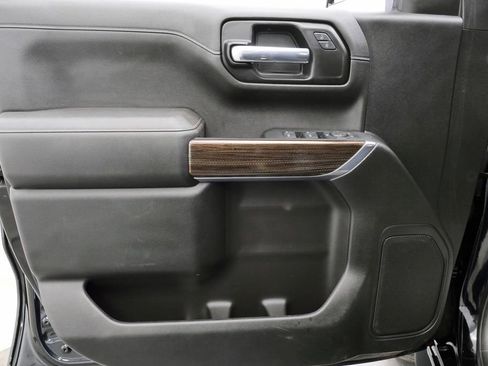 Used 2021 Chevrolet Silverado 1500 LT image 13