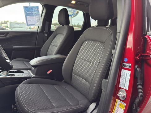 New 2025 Ford Escape Active w/ Cold Weather Package image 16