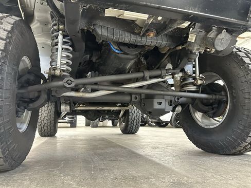 Used 2005 Jeep Wrangler Rubicon AWD/4WD image 11