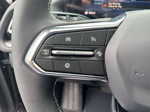 New 2026 Chevrolet Traverse LT image 17