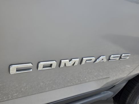 Used 2016 Jeep Compass Sport FWD image 30