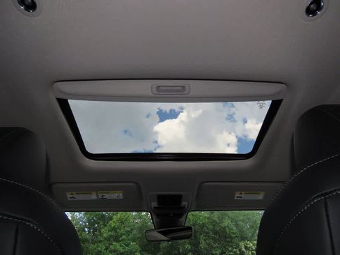 New 2026 Honda HR-V EX-L image 23