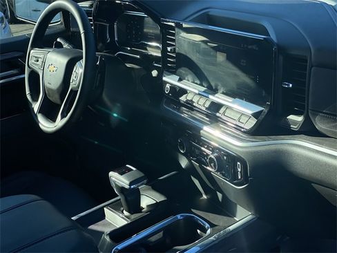 Used 2025 Chevrolet Silverado 1500 LTZ w/ LTZ Premium Package image 37