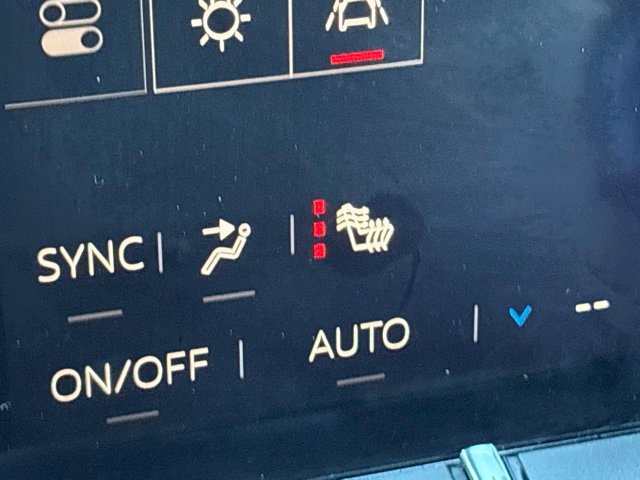 Used 2024 GMC Acadia Elevation w/ LPO, Floor Liner Package AWD/4WD image 17