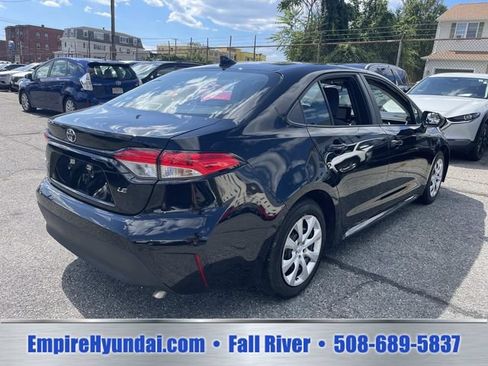Used 2025 Toyota Corolla LE FWD image 7