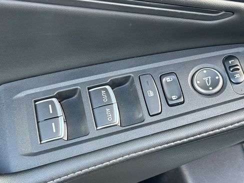 Used 2023 Honda Accord Sport image 12