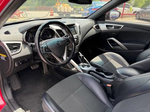 Used 2016 Hyundai Veloster w/ Option Group 02 FWD image 9