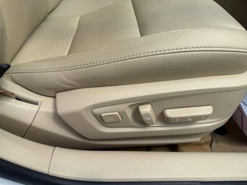 Used 2013 Lexus ES 350 w/ Premium Pkg FWD image 37