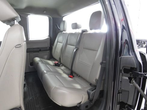 Used 2022 Ford F250 XL w/ Power Equipment Group RWD image 13