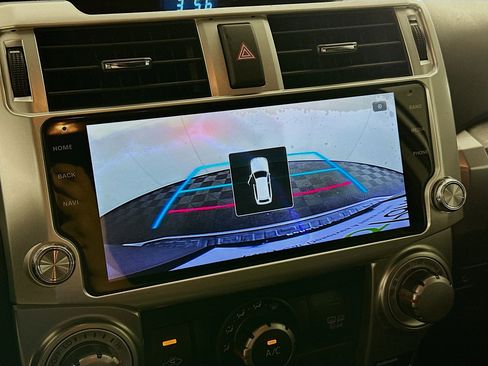 Used 2019 Toyota 4Runner SR5 AWD/4WD image 21
