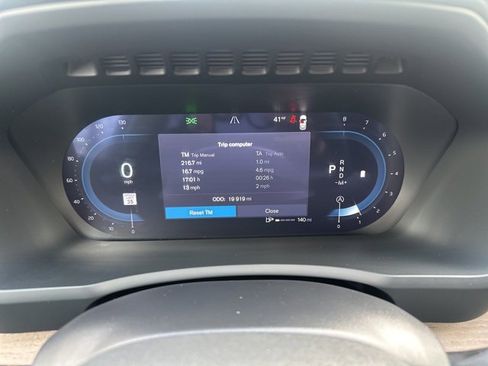 Certified 2025 Volvo XC90 B6 Plus image 27