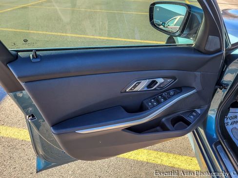 Used 2021 BMW 330i xDrive 330i xDrive w/ Convenience Package image 25