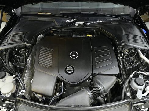 Used 2022 Mercedes-Benz C 300 4MATIC Sedan image 10