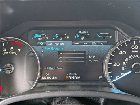 Used 2019 Ford F150 Lariat w/ Equipment Group 502A Luxury AWD/4WD image 11