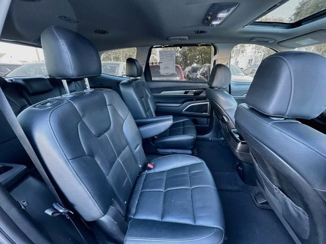 Certified 2022 Kia Telluride EX w/ EX Premium Package AWD/4WD image 28