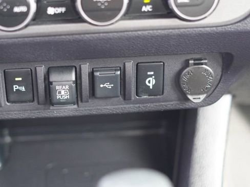 Used 2021 Toyota Tacoma TRD Sport w/ Technology Package RWD image 35