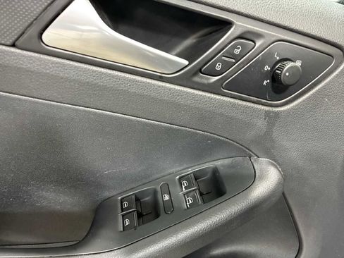Used 2014 Volkswagen Jetta S image 15