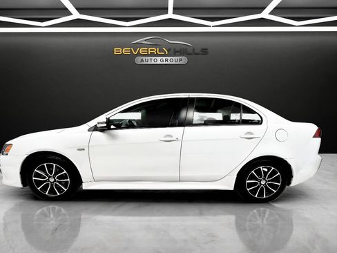 Used 2017 Mitsubishi Lancer ES FWD image 2