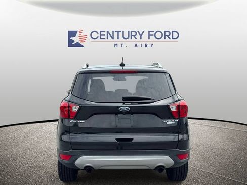 Used 2019 Ford Escape Titanium AWD/4WD image 3