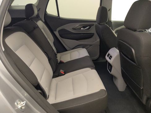 Used 2023 GMC Terrain SLE FWD image 19