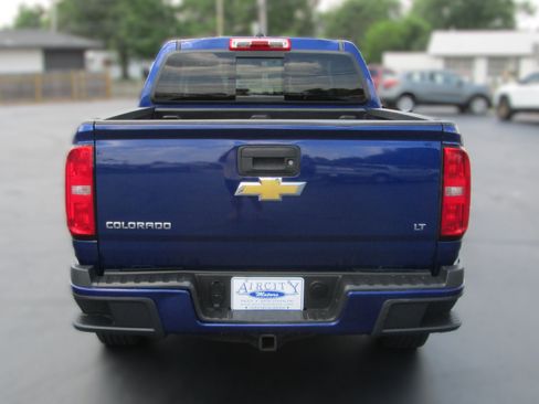 Used 2016 Chevrolet Colorado LT w/ LT Convenience Package AWD/4WD image 8