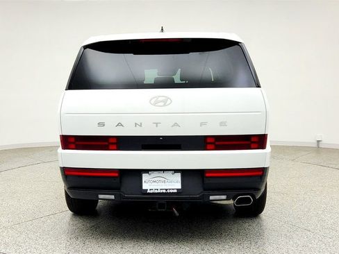 Used 2024 Hyundai Santa Fe SE FWD image 6