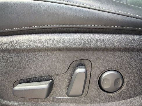 Used 2022 Kia Telluride S AWD/4WD image 14