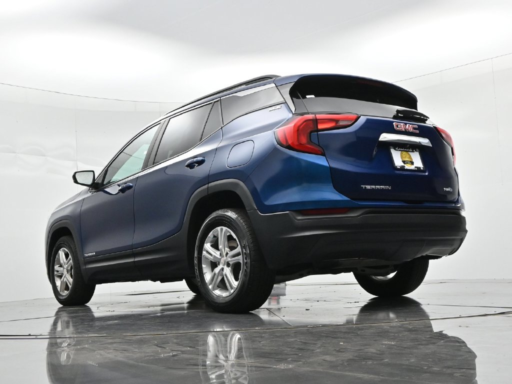 Used 2021 GMC Terrain SLE w/ Driver Convenience Package AWD/4WD image 19