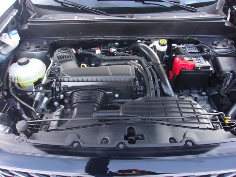 Used 2025 Ford Maverick XLT w/ Black Appearance Package image 26