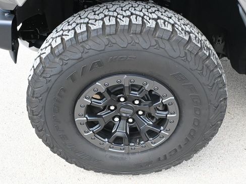 Used 2025 Ford Bronco Raptor AWD/4WD image 7