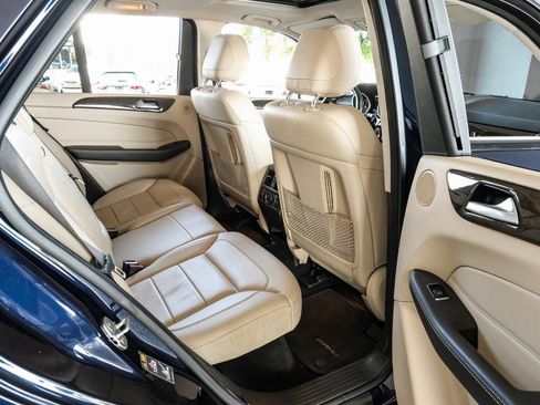 Used 2017 Mercedes-Benz GLE 43 AMG 4MATIC w/ Premium 2 Package image 41