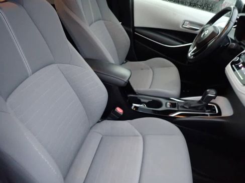 Used 2020 Toyota Corolla SE image 12