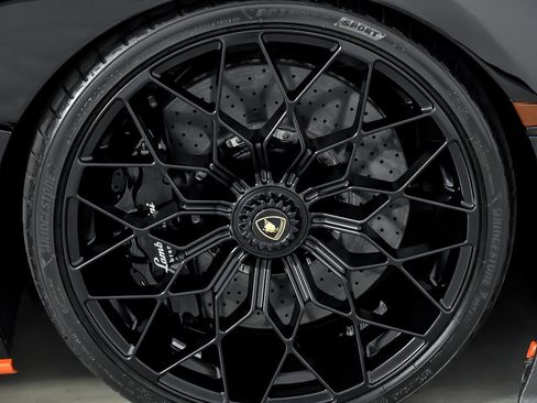 Used 2021 Lamborghini Huracan STO image 46