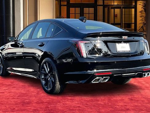 New 2026 Cadillac CT5 V image 4