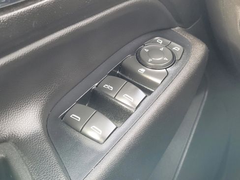 Used 2019 Chevrolet Equinox LT image 22