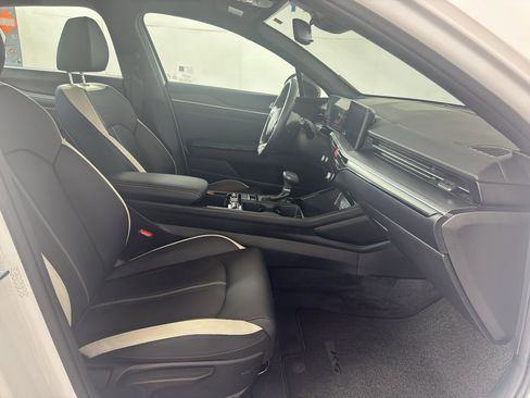 Used 2025 Kia K5 GT-Line AWD/4WD image 41