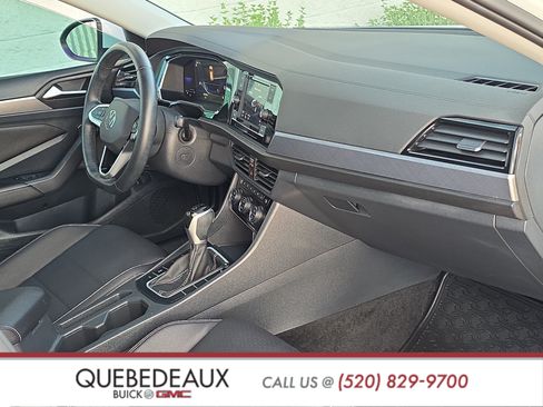 Used 2024 Volkswagen Jetta SE w/ Panoramic Sunroof Package FWD image 28