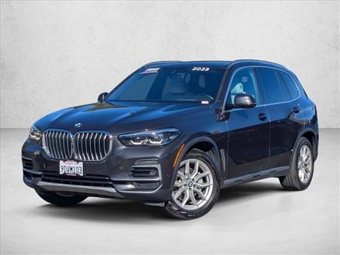 Used 2023 BMW X5 xDrive40i w/ Premium Package image 1