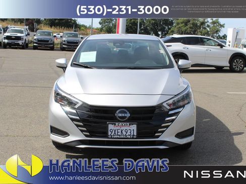 Used 2025 Nissan Versa SV w/ Trunk Package FWD image 4