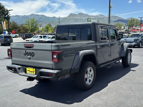 Used 2021 Jeep Gladiator Sport AWD/4WD image 5